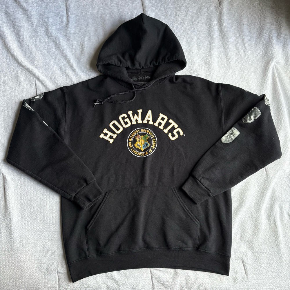 Harry Potter Hogwarts Hoodie Mens Large House Crest Sleeve Graphics Pullover